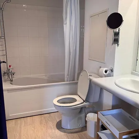 Apartment L'essentiel - Gare - Climatisation - Proche Du Centre Lourdes