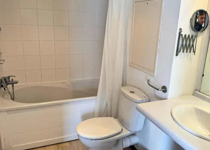 L'essentiel - Gare - Climatisation - Proche Du Centre Λούρδη